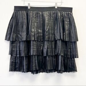 DKNY Jeans Plus Size Three Tiered Pleated Mini Skirt, Black Size 24